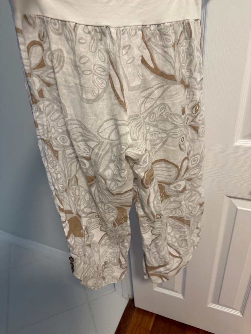 Made in Italy Linen Lightweight White & tan Printed Wide-Leg Pants in Large - Picture 13 of 14
